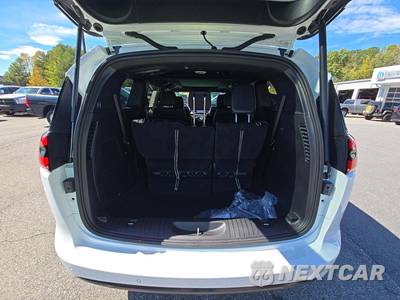 2023 Chrysler Pacifica Touring L 121.6" WB - zdjęcie 12 z 20 - miniatura