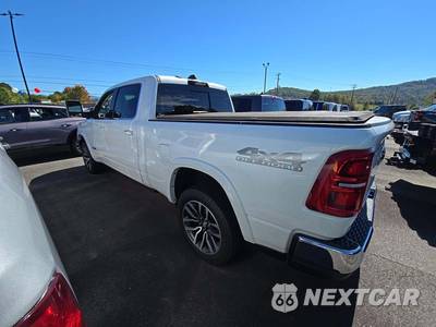 2025 Ram 1500 Limited Longhorn Crew Cab Medium Bed - zdjęcie 2 z 22 - miniatura