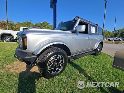 2024 Ford Bronco Outer Banks - zdjęcie 1 z 22 - miniatura