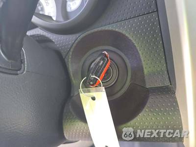 2011 Toyota FJ Cruiser w/Rear Doors - zdjęcie 8 z 31 - miniatura