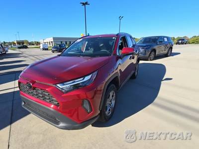 2025 Toyota RAV4 XLE - zdjęcie 1 z 20 - miniatura