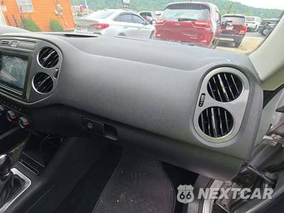 2013 Volkswagen Tiguan S w/Sunroof - zdjęcie 19 z 31 - miniatura