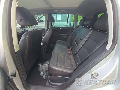2013 Volkswagen Tiguan S w/Sunroof - zdjęcie 13 z 31 - miniatura