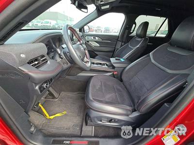 2025 Ford Explorer ST - zdjęcie 3 z 22 - miniatura