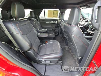 2025 Ford Explorer ST - zdjęcie 14 z 22 - miniatura