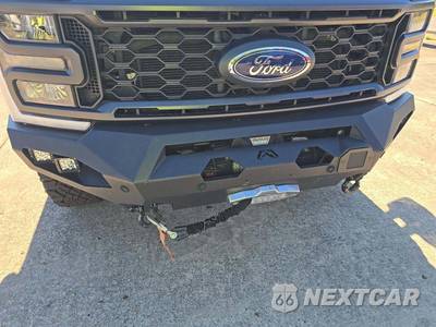 2023 Ford Super Duty F-250 Lariat Crew Cab Medium Bed - zdjęcie 18 z 20 - miniatura