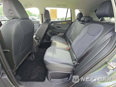 2025 Volkswagen Tiguan SE - zdjęcie 10 z 20 - miniatura