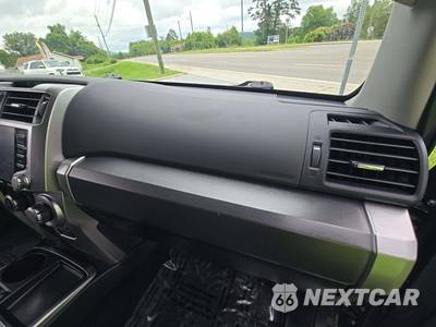 2022 Toyota 4Runner SR5 Premium - zdjęcie 19 z 23 - miniatura