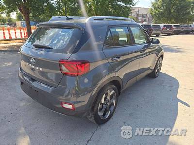2025 Hyundai Venue SEL - zdjęcie 3 z 20 - miniatura