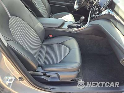 2024 Toyota Camry SE - zdjęcie 18 z 26 - miniatura
