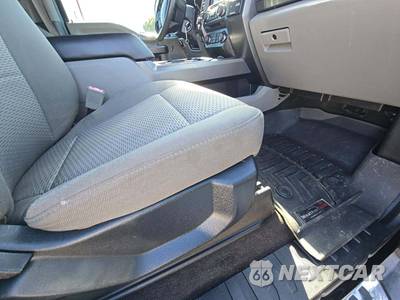 2017 Ford Super Duty F-250 XLT Crew Cab Medium Bed - zdjęcie 22 z 30 - miniatura
