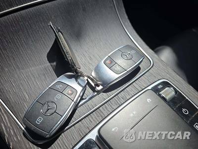 2021 Mercedes-Benz GLC 300 - zdjęcie 8 z 27 - miniatura