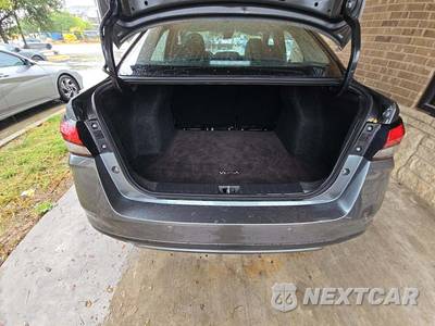 2024 Nissan Versa SV - zdjęcie 14 z 20 - miniatura