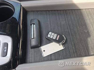 2019 Honda Ridgeline RTL-E Crew Cab Medium Bed - zdjęcie 8 z 20 - miniatura