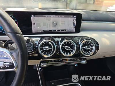 2020 Mercedes-Benz A 220 - zdjęcie 10 z 22 - miniatura