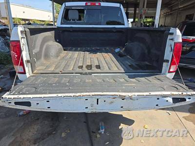 2017 Ram 2500 SLT Crew Cab Medium Bed - zdjęcie 14 z 20 - miniatura