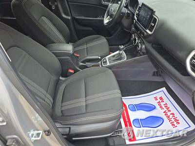 2025 Hyundai Venue SEL - zdjęcie 18 z 20 - miniatura
