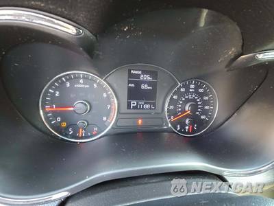 2016 Kia Forte5 LX Hatchback - zdjęcie 9 z 29 - miniatura