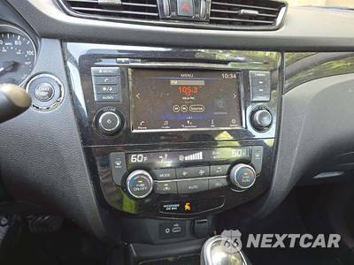 2021 Nissan Rogue Sport SV - zdjęcie 10 z 34 - miniatura
