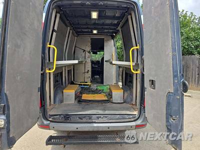 2019 Mercedes-Benz Sprinter 2500 Cargo Van Standard Roof 144.0" WB - zdjęcie 14 z 31 - miniatura