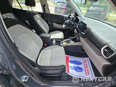 2025 Hyundai Venue SEL - zdjęcie 18 z 20 - miniatura
