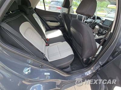 2025 Hyundai Venue SEL - zdjęcie 16 z 20 - miniatura