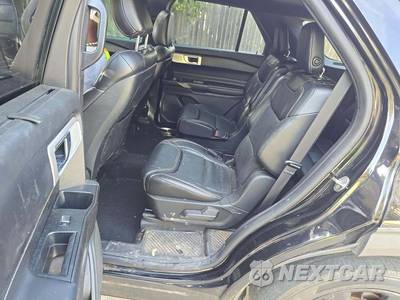 2020 Ford Explorer ST - zdjęcie 13 z 30 - miniatura