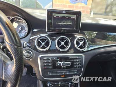 2014 Mercedes-Benz CLA 250 - zdjęcie 10 z 28 - miniatura