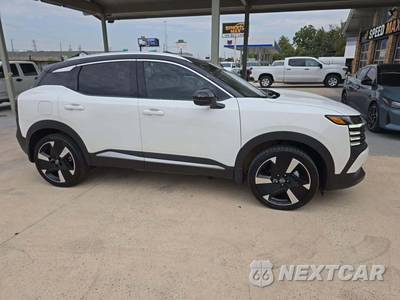 2025 Nissan Kicks SR - zdjęcie 4 z 20 - miniatura