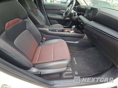 2025 Nissan Kicks SR - zdjęcie 18 z 20 - miniatura