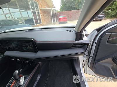 2025 Nissan Kicks SR - zdjęcie 19 z 20 - miniatura