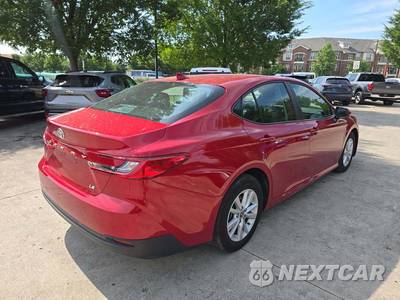 2025 Toyota Camry LE - zdjęcie 3 z 21 - miniatura