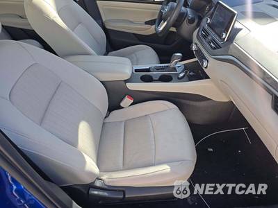 2025 Nissan Altima SV - zdjęcie 18 z 26 - miniatura