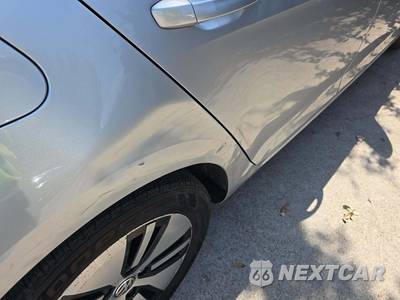 2015 Volkswagen e-Golf SEL Premium Hatchback - zdjęcie 29 z 31 - miniatura