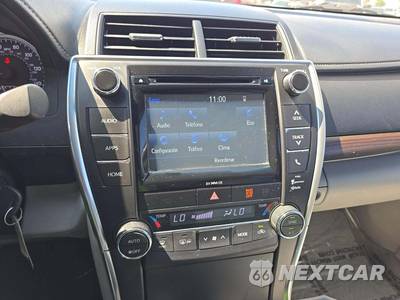 2016 Toyota Camry XLE - zdjęcie 10 z 29 - miniatura
