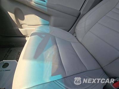 2016 Toyota Camry XLE - zdjęcie 21 z 29 - miniatura