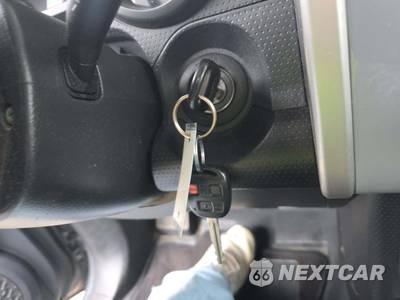 2014 Toyota FJ Cruiser w/Rear Doors - zdjęcie 8 z 21 - miniatura