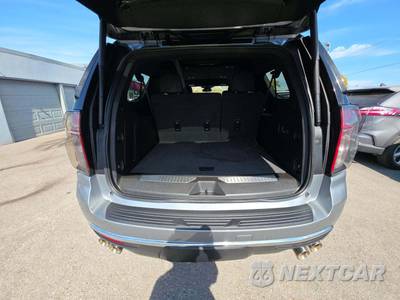 2023 Chevrolet Suburban Premier 1LZ - zdjęcie 15 z 24 - miniatura