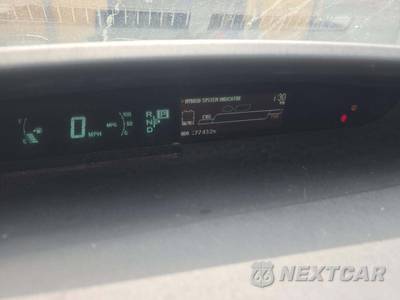 2013 Toyota Prius Three - zdjęcie 9 z 39 - miniatura