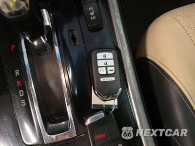 2017 Honda Accord Coupe EX-L - zdjęcie 8 z 29 - miniatura