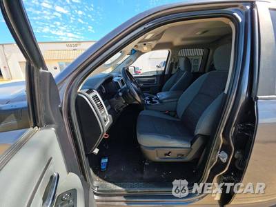 2015 Ram 1500 Big Horn Extended Cab Medium Bed - zdjęcie 6 z 31 - miniatura