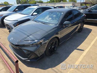 2025 Toyota Camry SE - zdjęcie 1 z 22 - miniatura