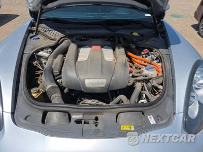 2015 Porsche Panamera S E-Hybrid - zdjęcie 21 z 22 - miniatura
