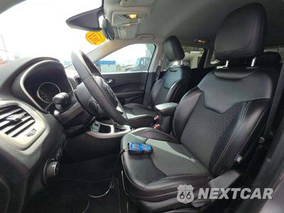 2021 Jeep Compass Latitude - zdjęcie 3 z 24 - miniatura