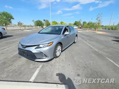2022 Toyota Camry LE - zdjęcie 1 z 31 - miniatura