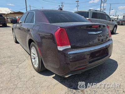 2020 Chrysler 300 Touring - zdjęcie 2 z 28 - miniatura