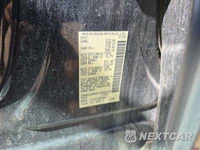 2017 Nissan TITAN Platinum Reserve Crew Cab Short Bed - zdjęcie 2 z 34 - miniatura