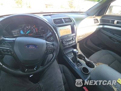 2017 Ford Explorer XLT - zdjęcie 10 z 38 - miniatura