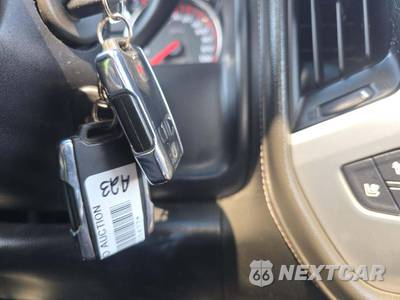 2016 GMC Sierra 2500HD SLT Crew Cab Medium Bed 4SA - zdjęcie 5 z 31 - miniatura
