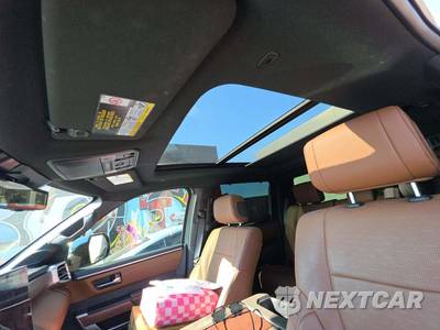 2025 Toyota Tundra i-FORCE MAX 1794 Edition Crew Cab Short Bed - zdjęcie 8 z 21 - miniatura